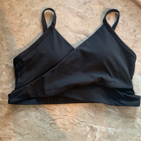 Fabletics Sports Bra - Picture 4 of 5